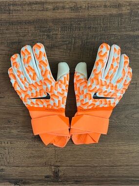 Nike Phantom Elite Promo Goalkeeper Soccer Gloves ‘Orange White’ (size 7)